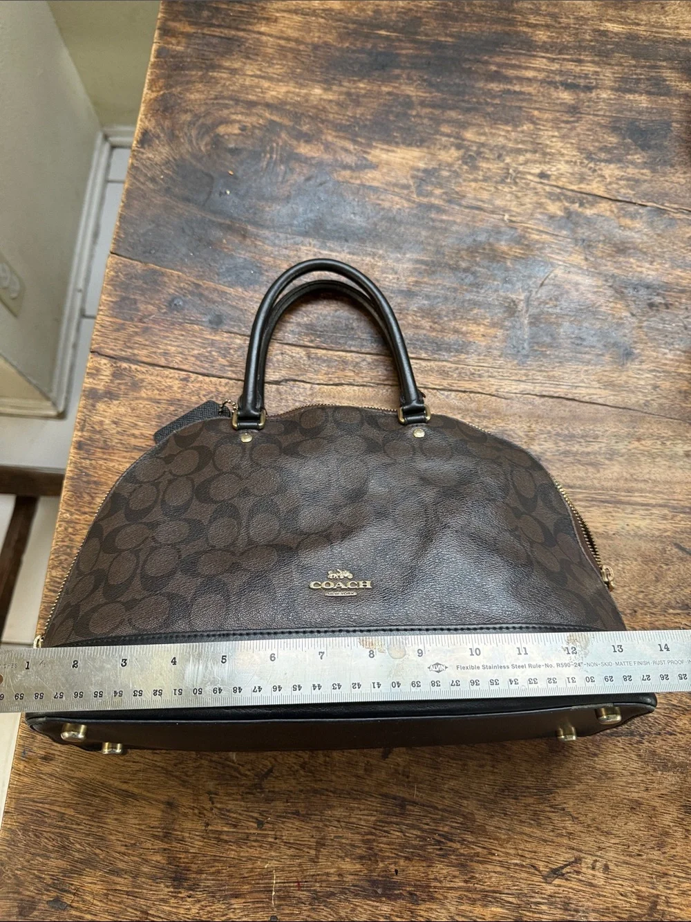 Coach sierra signature